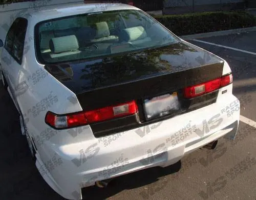 Carbon Fiber Trunk OEM Style for Toyota Camry 4DR 1997-2001 - Image 4